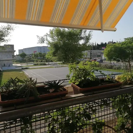 Appartamento Meena *